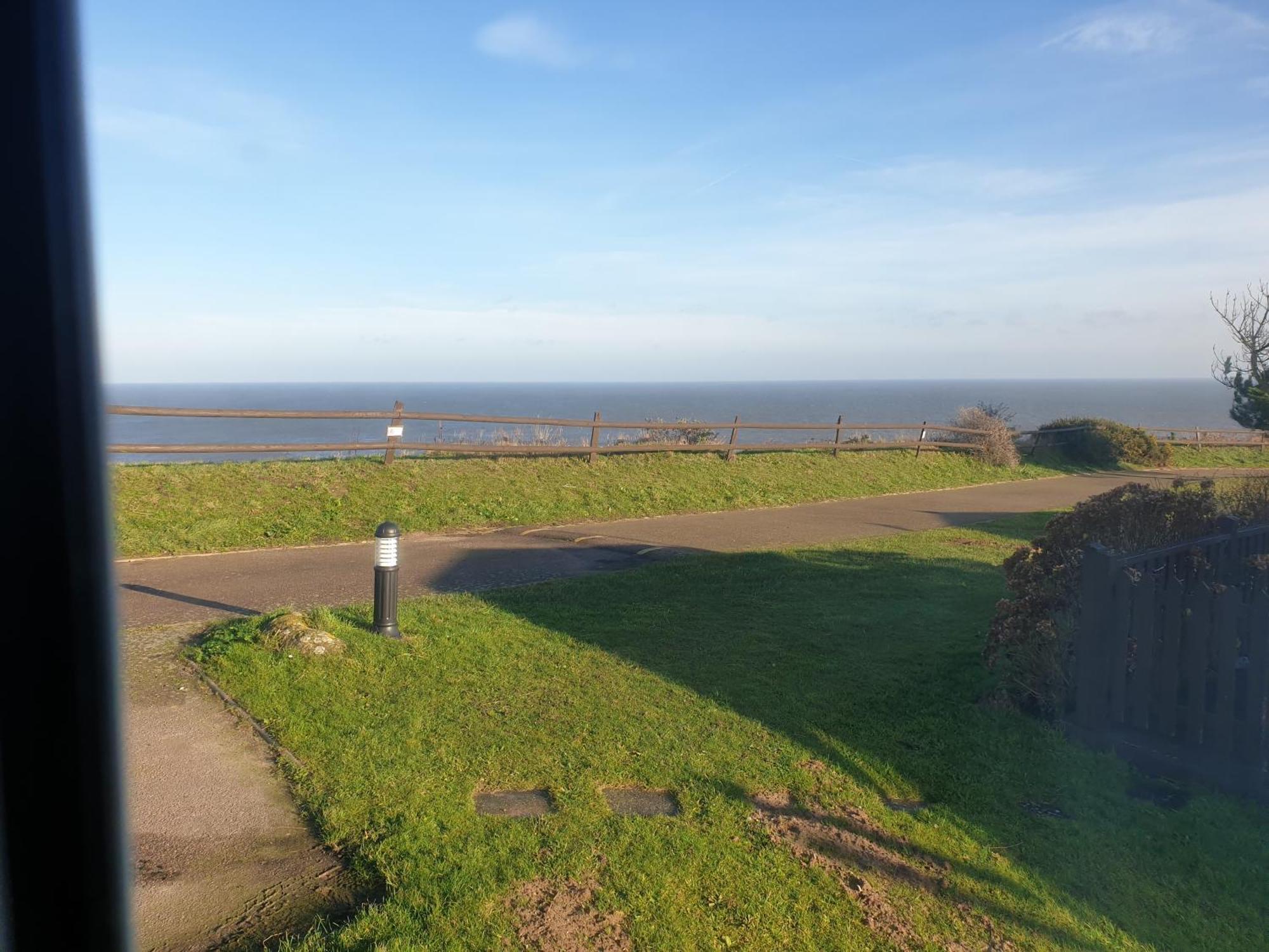 Готель Ocean View 95 Trimingham Екстер'єр фото